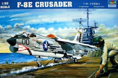 Trumpeter 02272 F-8E Crusader 1/32