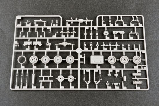 Trumpeter 01033 Russian Zil-131V towed PR-11 SA-2 Guideline 1/35 – Bild 5
