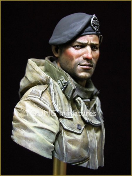 Young Miniatures YM1835 Équipage de char britannique Seconde Guerre mondiale 1/10 – image 7