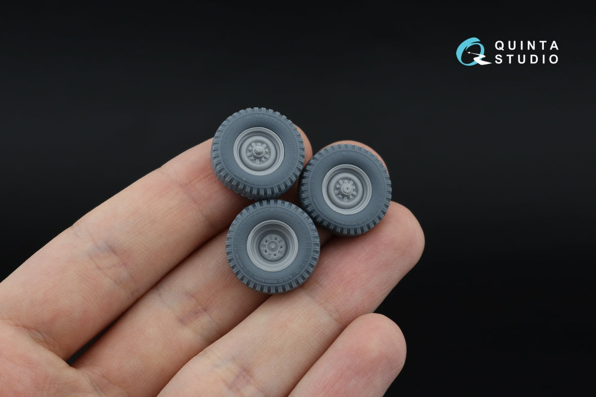 Quinta Studio QT43001 UAZ-469 Family tyre set (Zvezda) 1/43 – imagen 8