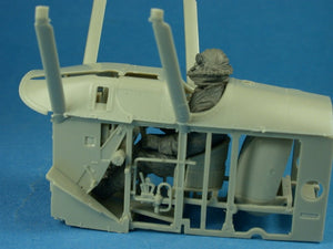 Modèle réduit Copper State Models F32-038 : Pilote RFC assis en combinaison Sidcot, échelle 1/32 – image 3