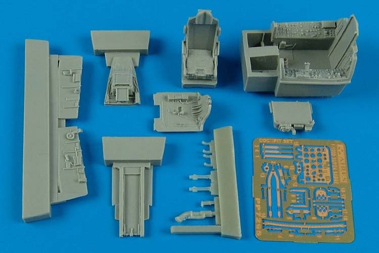 Aires 7295 F-100D Super Saber cockpit set 1/72 Trumpeter