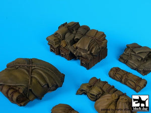 Black Dog T35143 Tentage+bedrols N 1/35 – imagen 3