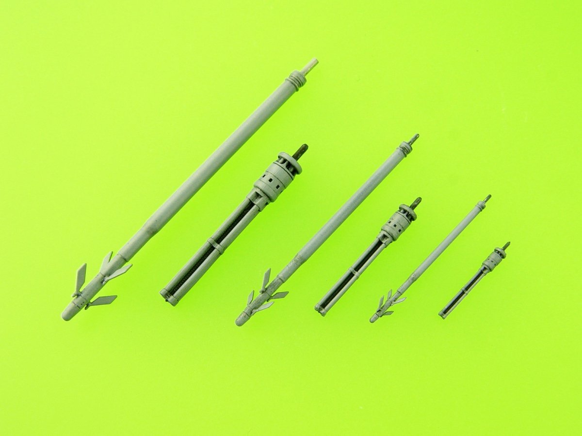 Master AM-72-110 Mi-24 (Hind D/E) - JakB-12.7 machine gun barrel and DUAS probe (metal and resin parts) 1/72 – Bild 12