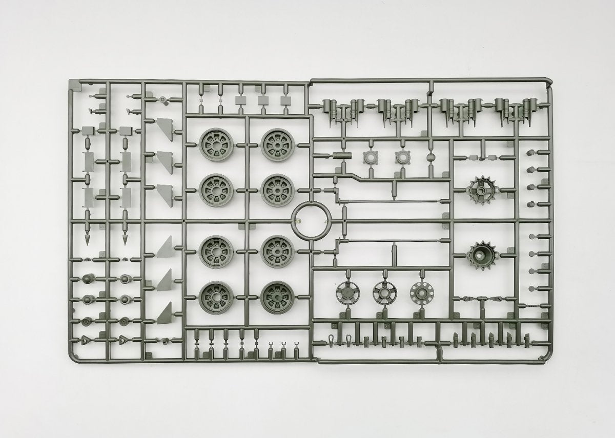 Amusing Hobby 35A041 T-72AV Full Interior 1/35 – image 12