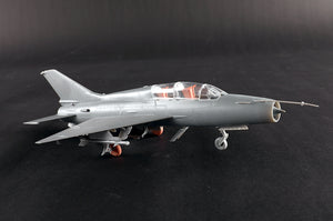 Trumpeter 02825 JJ-7A Trainer 1/48 – Bild 8