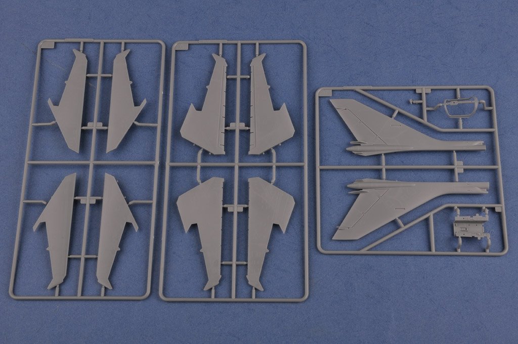 Hobby Boss 81758 Su-17M4 Fitter-K 1/48 – zdjęcie 7
