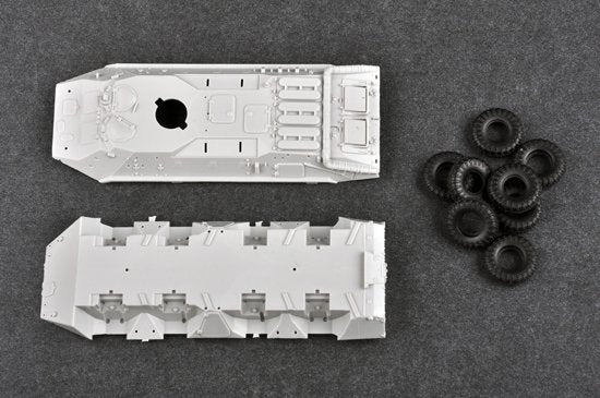 Trumpeter 07138 Russian BTR-70 APC late version 1/72 – Bild 3