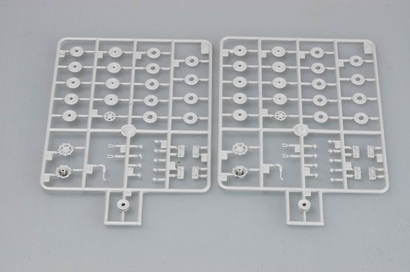 Trumpeter 07201 German Sd.Kfz. 182 King Tiger (Henschel turret) 1/72 – Bild 5