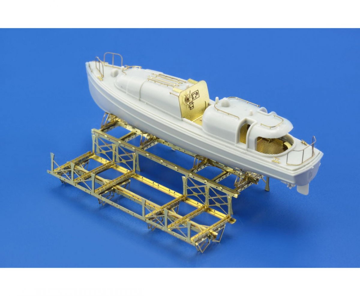 Eduard 53104 USS Arizona part 3 - life boats TRUMPETER 1/200 – immagine 3
