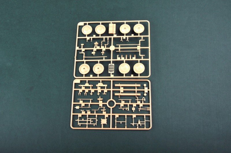 Hobby Boss 82492 German Panther Ausf.D Flak Bergepanther 1/35 – immagine 4