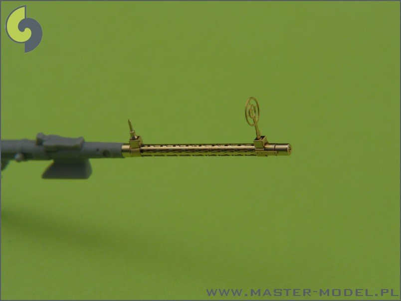 Master AM-32-013 Mitrailleuse d&amp;#39;avion allemande MG 15 - canons tournés et viseurs photogravés (2 pièces) (1/32)  – image 4
