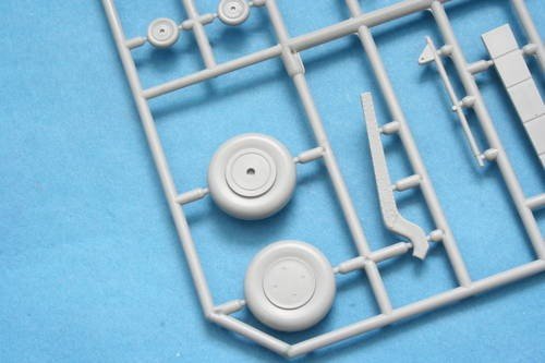 Specjal Hobby 32004 239 Buffalo Taivaan Helmi over Finland 1/32 – imagen 9