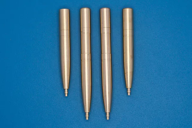 RB Model 32AB11 4 x 20mm Hispano cannons Those barrels where used in Spitfire &amp;quot;wing E&amp;quot; 1/32 – imagen 3