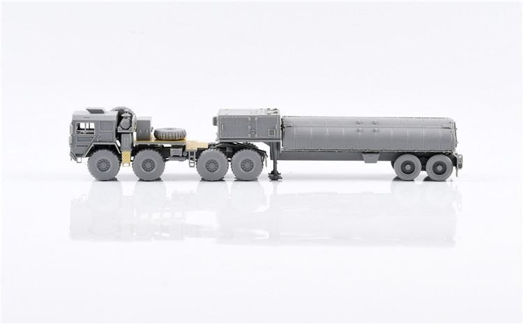 Modelcollect UA72096 NATO M1014 MAN Tractor &amp;amp; BGM-109G Ground Launched Cruise Missile 1/72 – zdjęcie 6