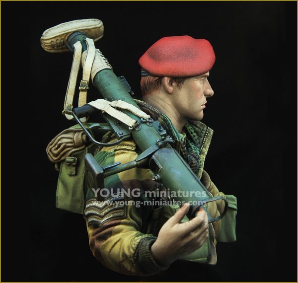 Young Miniatures YM1871 British Airborne WWII with PIAT 1/10 – immagine 7