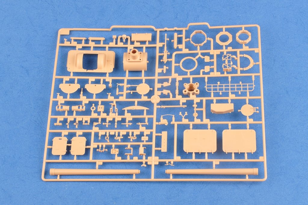 Hobby Boss 83835 GCT 155mm AU-F1 SPH Based on T-72 1/35 – zdjęcie 6