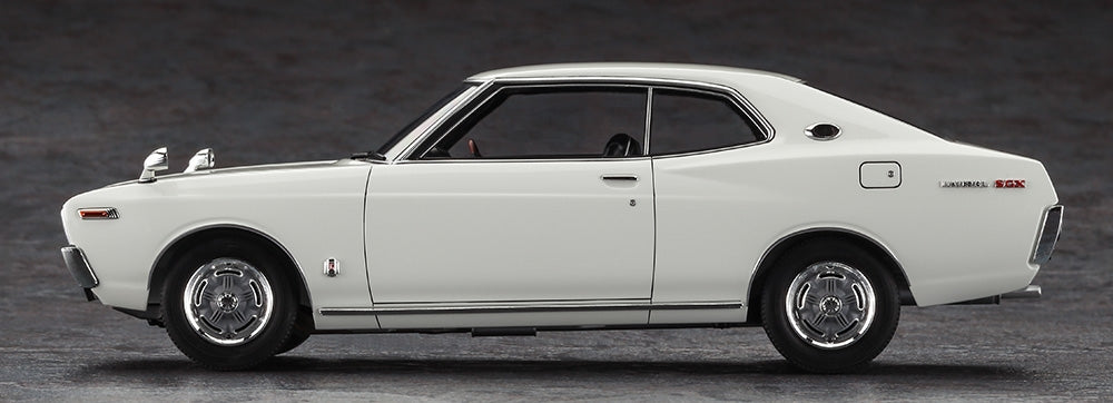 Hasegawa HC67-21167 Nissan Laurel HT 2000SGX (KHC130) Late Version (1973) 1/24