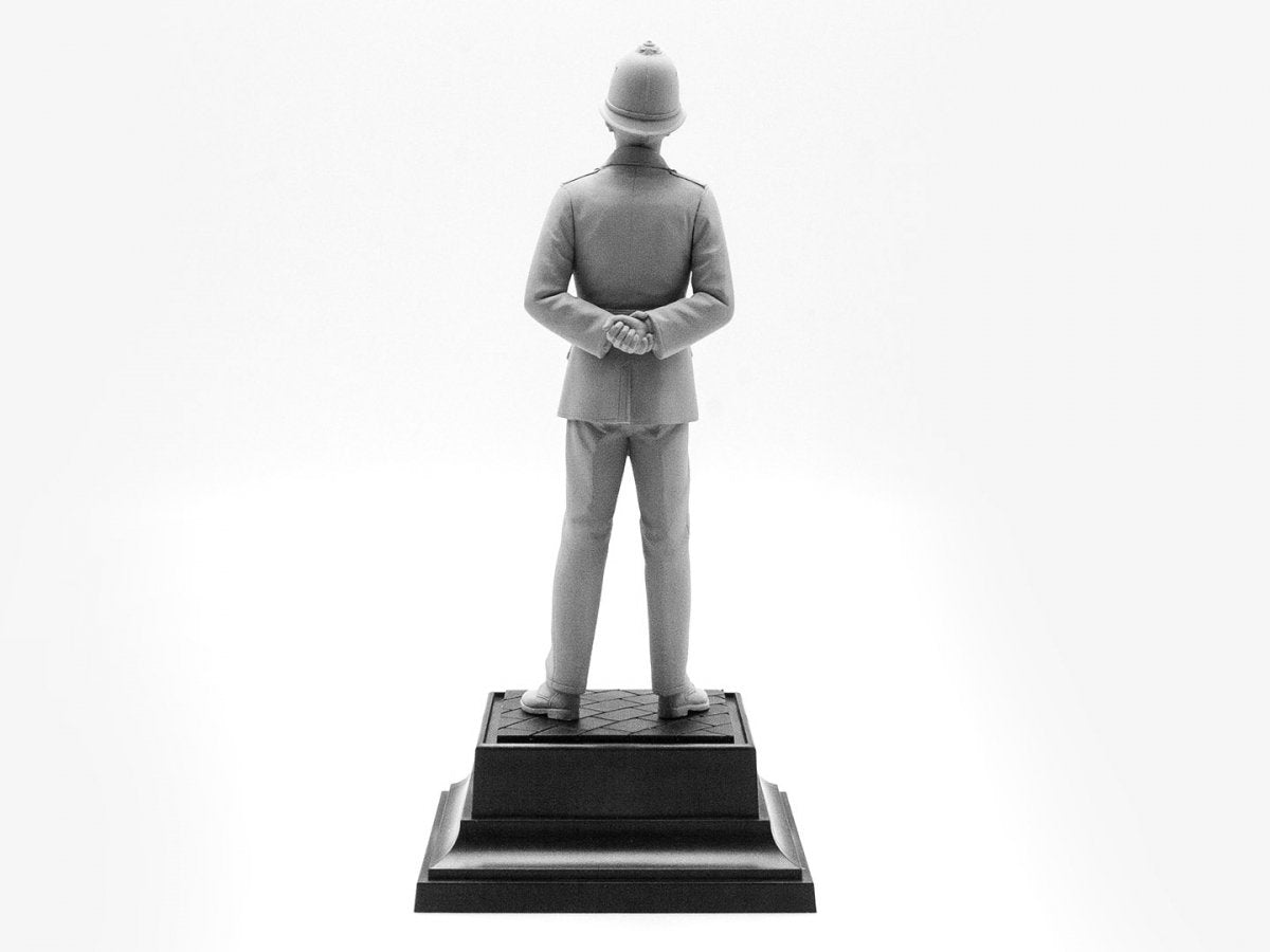 ICM 16011 British Policeman 1/16 – Bild 7