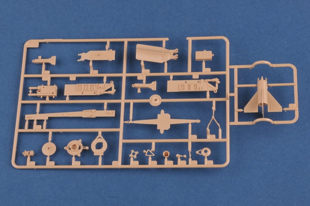 Hobby Boss 82933 Sam-2 Missile with Launcher Cabin 1/72 – immagine 5
