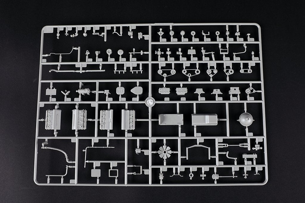 Trumpeter 09605 Russian 9P149 Launching Vehicle w/9K114 Shturm-S ATGM system 1/35 – zdjęcie 11