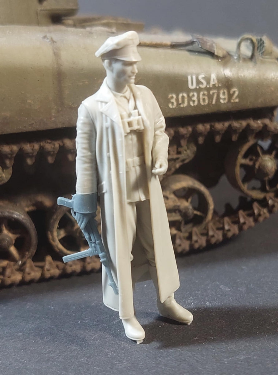 Panzer Art FI35-229 Waffen-SS officer in long coat Normandy 1/35 – zdjęcie 3