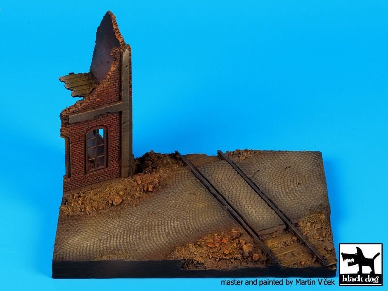 Black Dog D72018 Ruined house with railway crossing base 1/72 – Bild 5