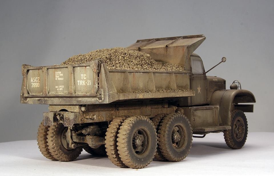 Mirror Model 35804 U.S. Diamond T 972 Dump Truck Hard Top Cab 1/35 – immagine 2