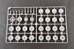 Trumpeter 09539 Pz.Kpfw.VI Ausf.E Sd.Kfz.181 Tiger I (Medium Production) w/ Zimmerit 1/35 – zdjęcie 12