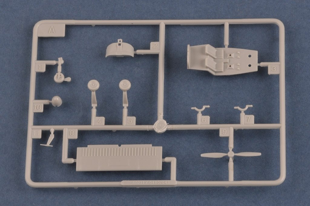 Hobby Boss 80299 ZLIN Z-42M 1/72 – immagine 2