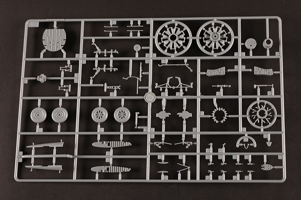 Hobby Boss 81788 F4U-1A/2 Corsair (2 en 1) 1/48 – image 11