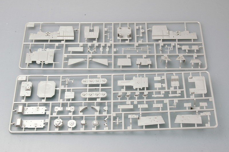 Trumpeter 04519 Russian Navy Slava class Cruiser Varyag ex-Chervona Ukrayina 1/350 – immagine 4