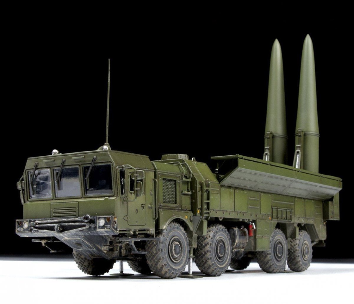 Zvezda 5028 Iskander-M 1/72 – zdjęcie 2