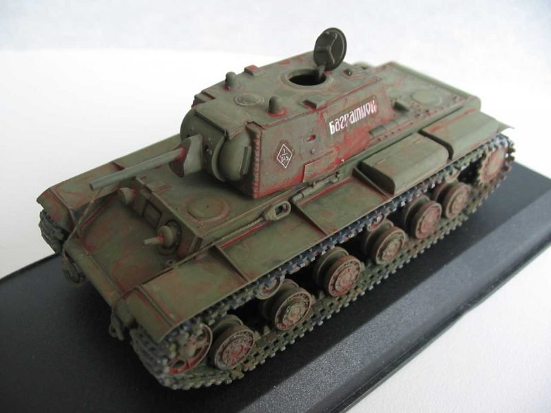 PST 72014 KV-1B Heavy tank 1/72 – imagen 3
