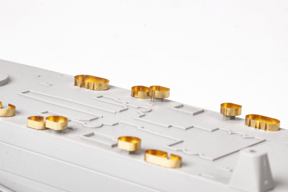 Eduard 53289 USS Alaska CB-1 part 1 HOBBY BOSS 1/350 – immagine 6