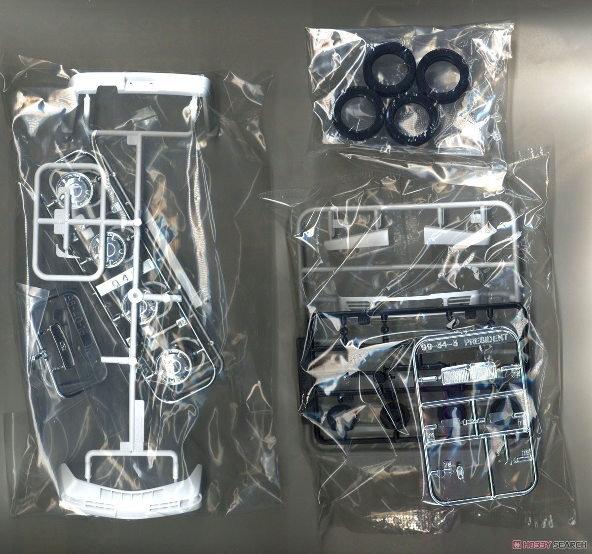 Aoshima 05642 Nissan G50 President Js / Infiniti Q45 89 1/24 – immagine 5