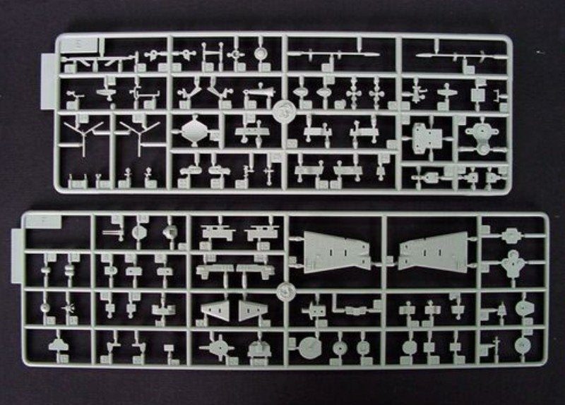 Trumpeter 05710 USSR Navy P. Velikiy Battle Cruiser 1/700 – Bild 8