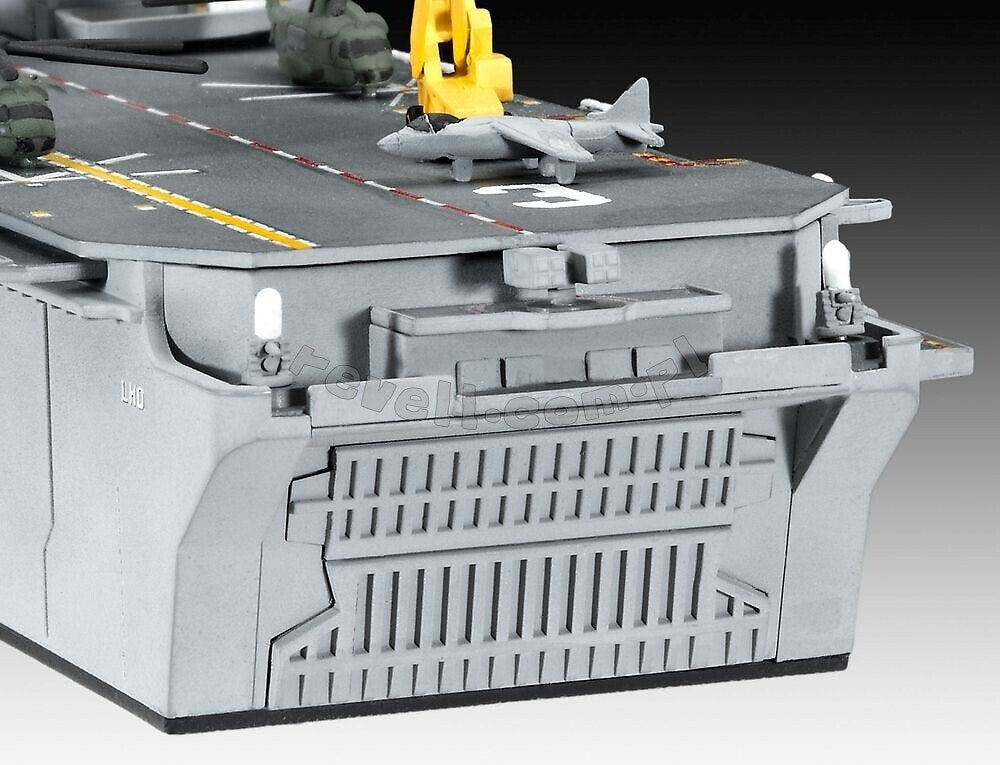 Revell 05178 Assault Carrier USS WASP CLASS 1/700 – zdjęcie 4