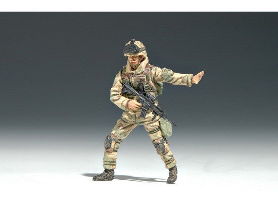 Trumpeter 00410 US101st Airborne Division Crew 1/35 – immagine 5