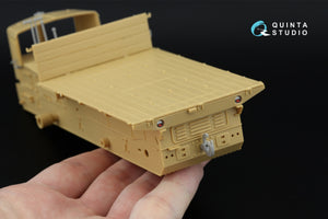 Quinta Studio QD+35156 Voroshilovets Tractor 3D-Printed &amp; coloured Interior on decal paper (Trumpeter) (with 3D-printed resin parts) 1/35