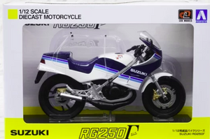 Aoshima 10676 Suzuki RG250 Gamma - Blue/White 1/12 – image 2