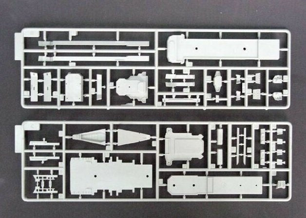 Trumpeter 05708 USSR Frunze Battle Cruiser 1/700 – immagine 6