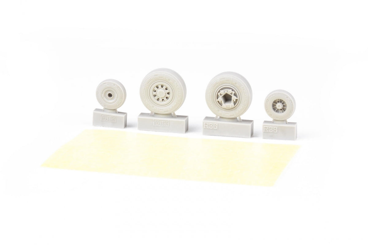 Eduard 6481110 F-35C wheels TAMIYA 1/48 – image 4