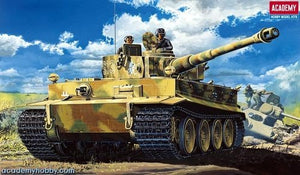 Academy 13239 Tiger I Early version with full interior 1/35