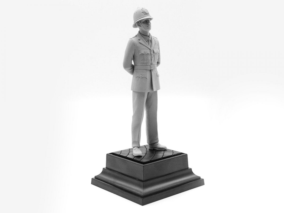 ICM 16011 British Policeman 1/16 – Bild 6
