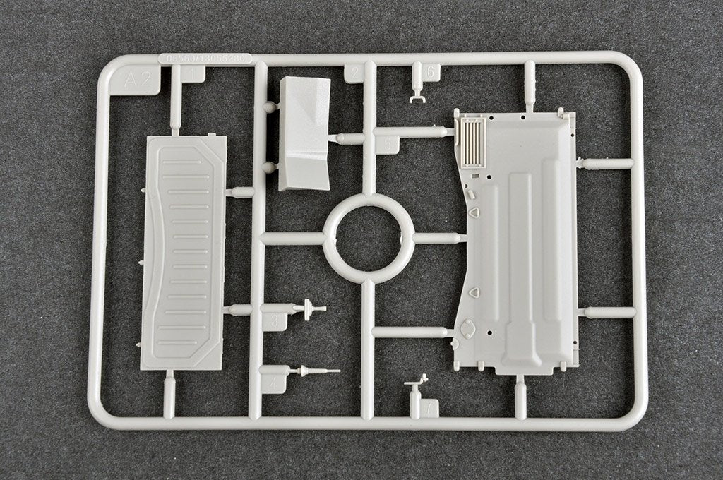 Trumpeter 09610 Char russe T-72B3 avec blindage réactif explosif (ERA) à étui souple 4S24 et blindage à grille, échelle 1/35 – image 20