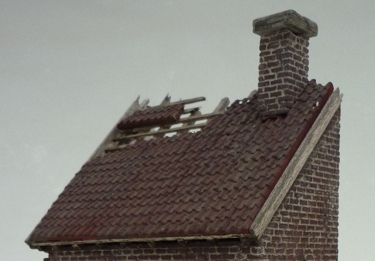 RT-Diorama 35007 Roof tiles with chimney 1/35 – Bild 7