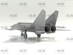 ICM 72178 MiG-25PU Soviet Training Aircraft 1/72 – imagen 5