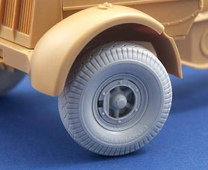 Roues de route Panzer Art RE35-072 avec roue de secours pour Sd.Kfz.9 « FAMO » 1/35 – image 2
