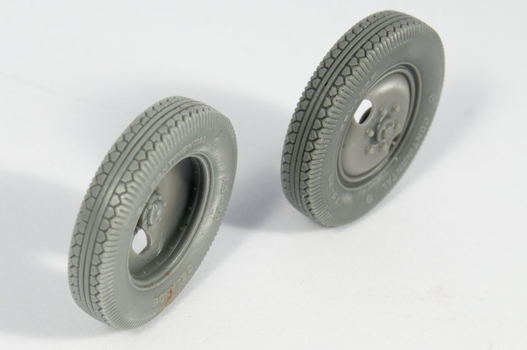 Panzer Art RE35-362 Mercedes 1500 early 2 holes road wheels (commercial pattern) 1/35 – immagine 2